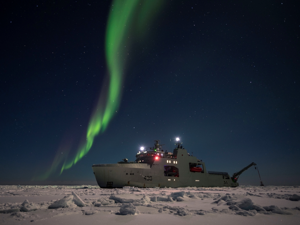 07_0026-AOPS-CREDITCorporalDavidVeldman fwmag