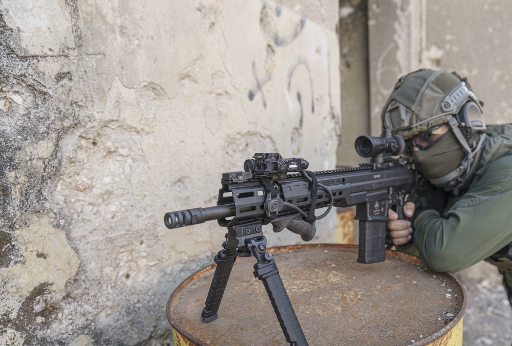 IWI ARAD-7 machine gun mounting MEPRO X4 optics