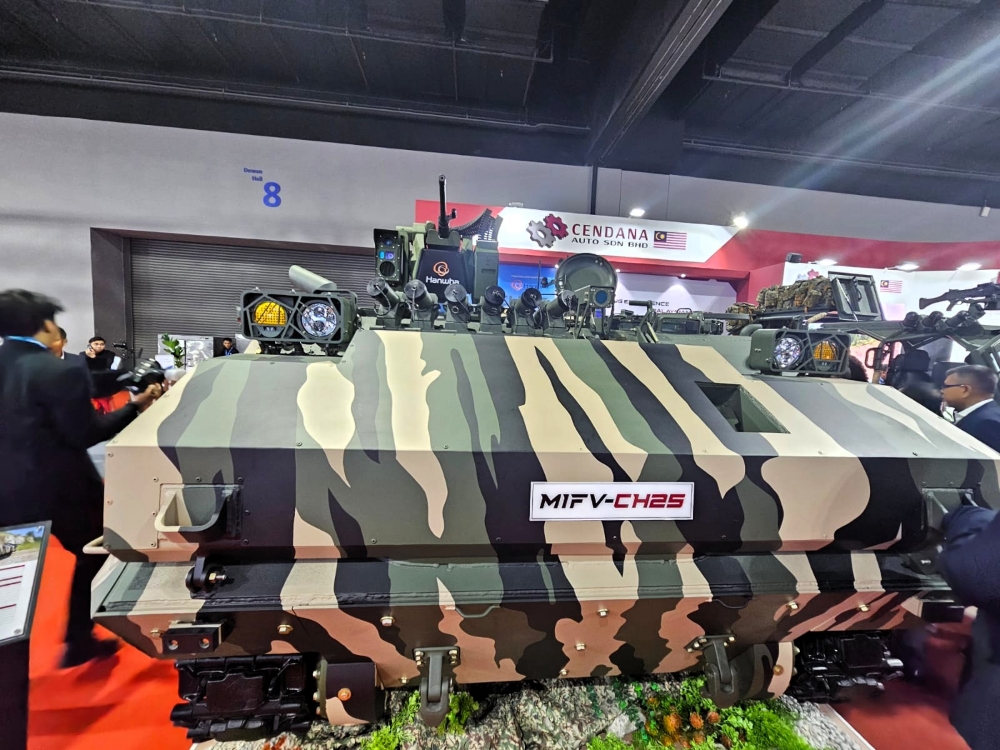 Mifv FW-MAG Future Warfare Magazine - shownews - DSA 2026: Upgraded ...